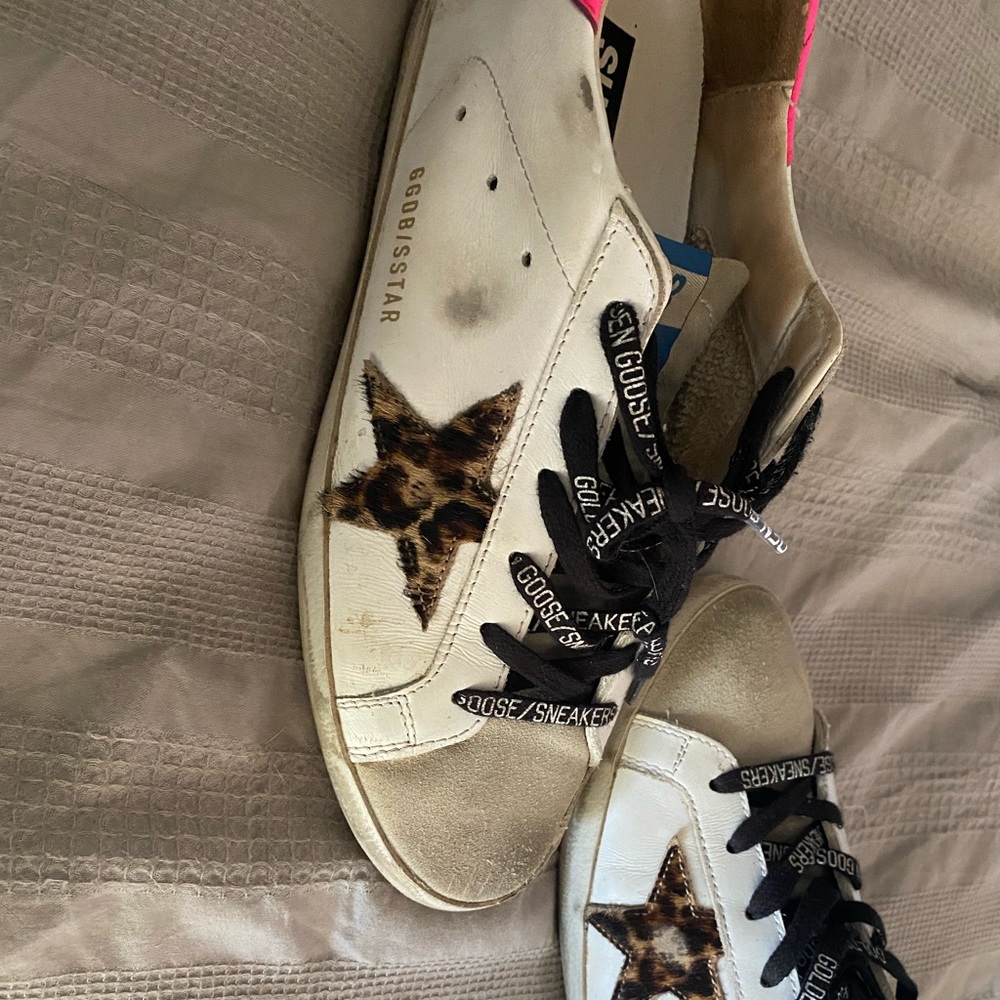 Awesome Golden Goose sneakers. Size 39. Still In new condition.